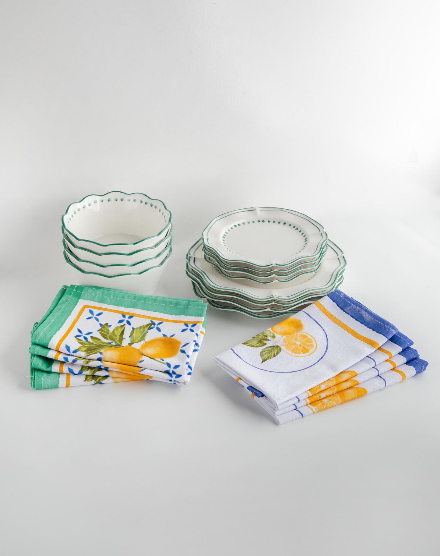 Capri Napery, Plates & Bowls