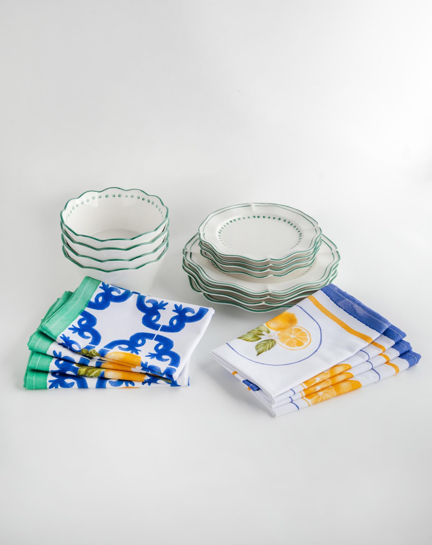 Capri Napery, Plates & Bowls