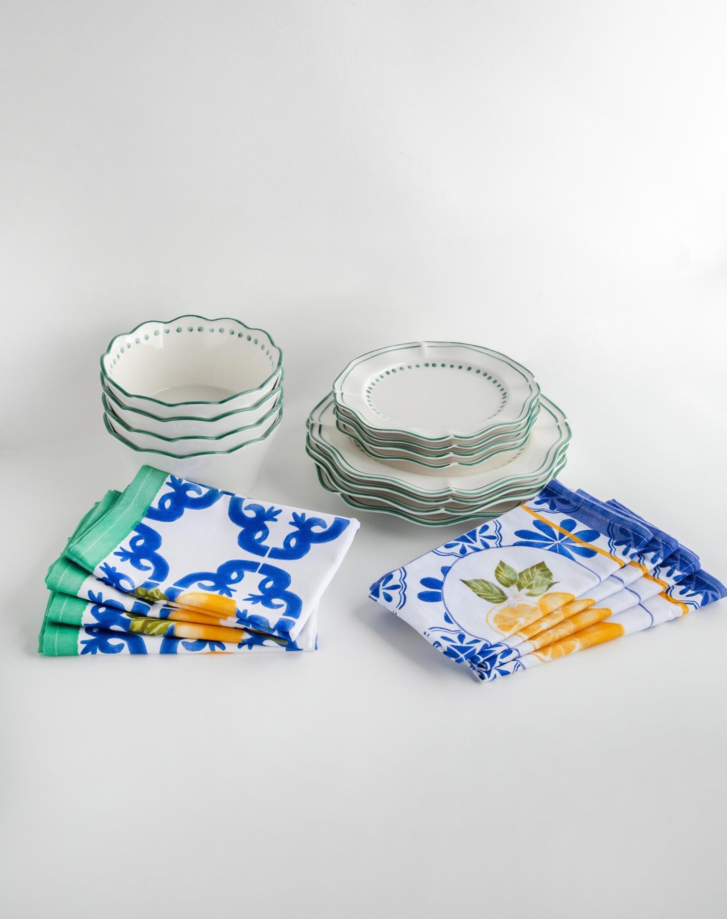 Capri Napery, Plates & Bowls