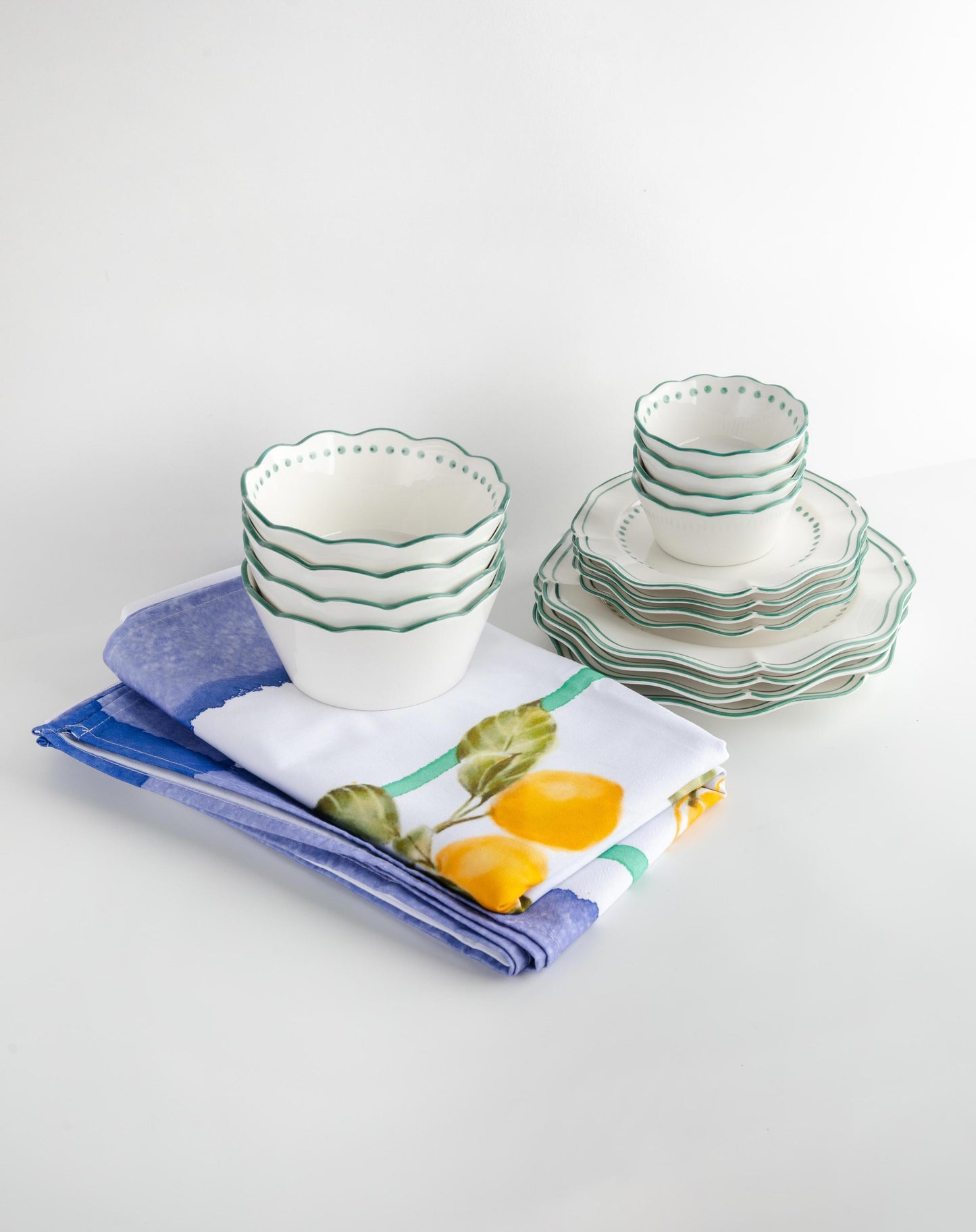 Capri Plates, Bowls & Tablecloth