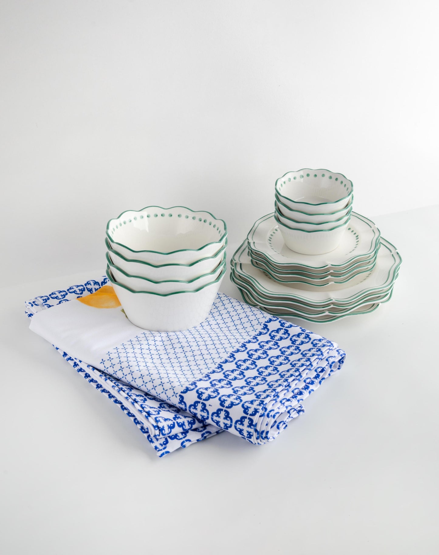 Capri Plates, Bowls & Tablecloth