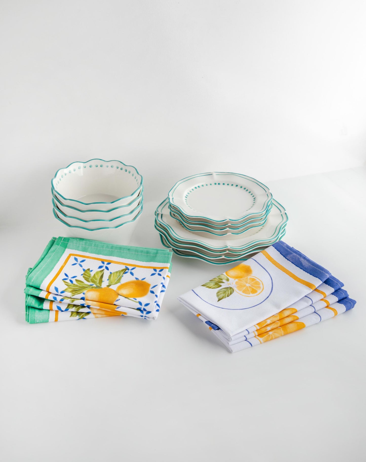 Capri Napery, Plates & Bowls