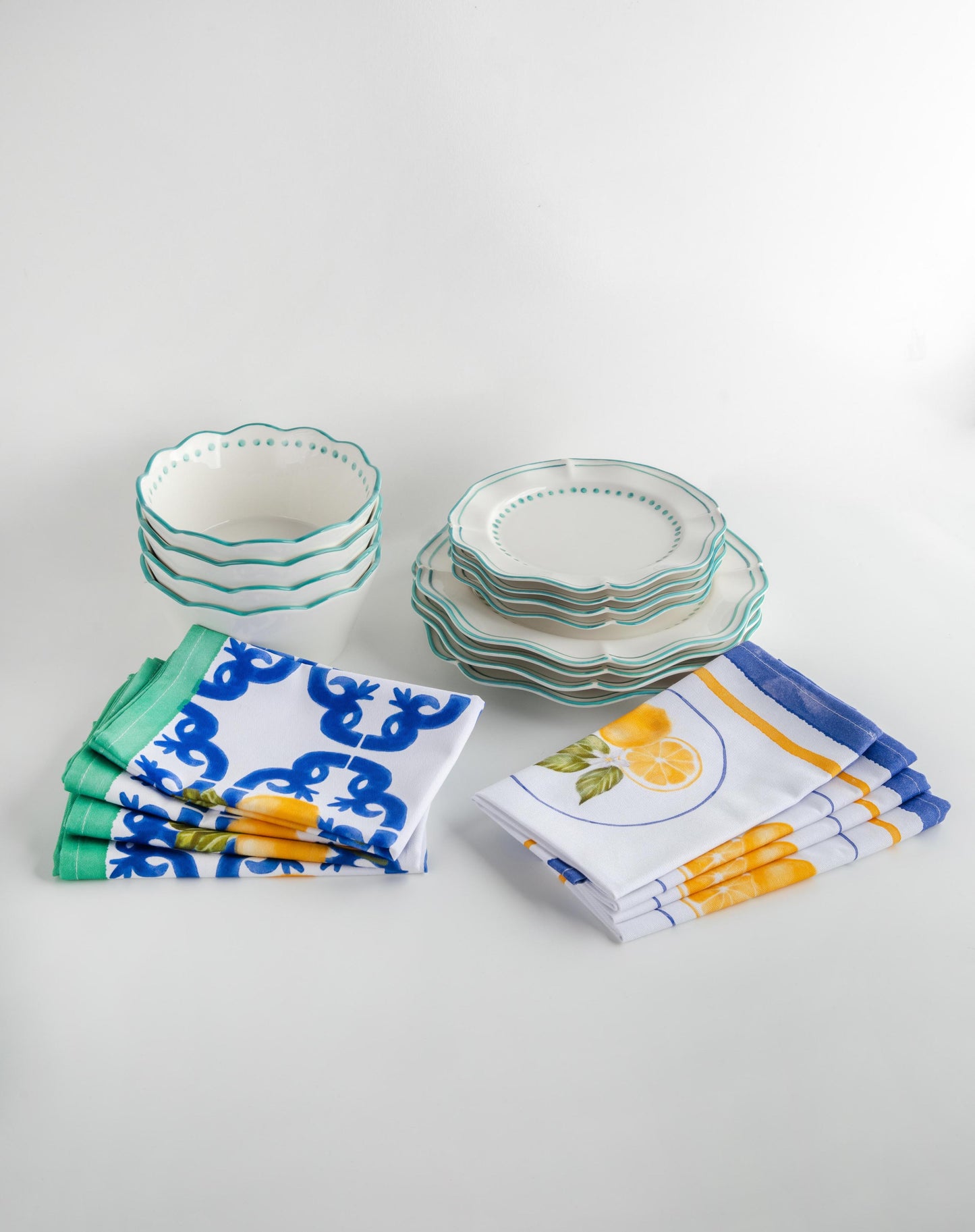 Capri Napery, Plates & Bowls