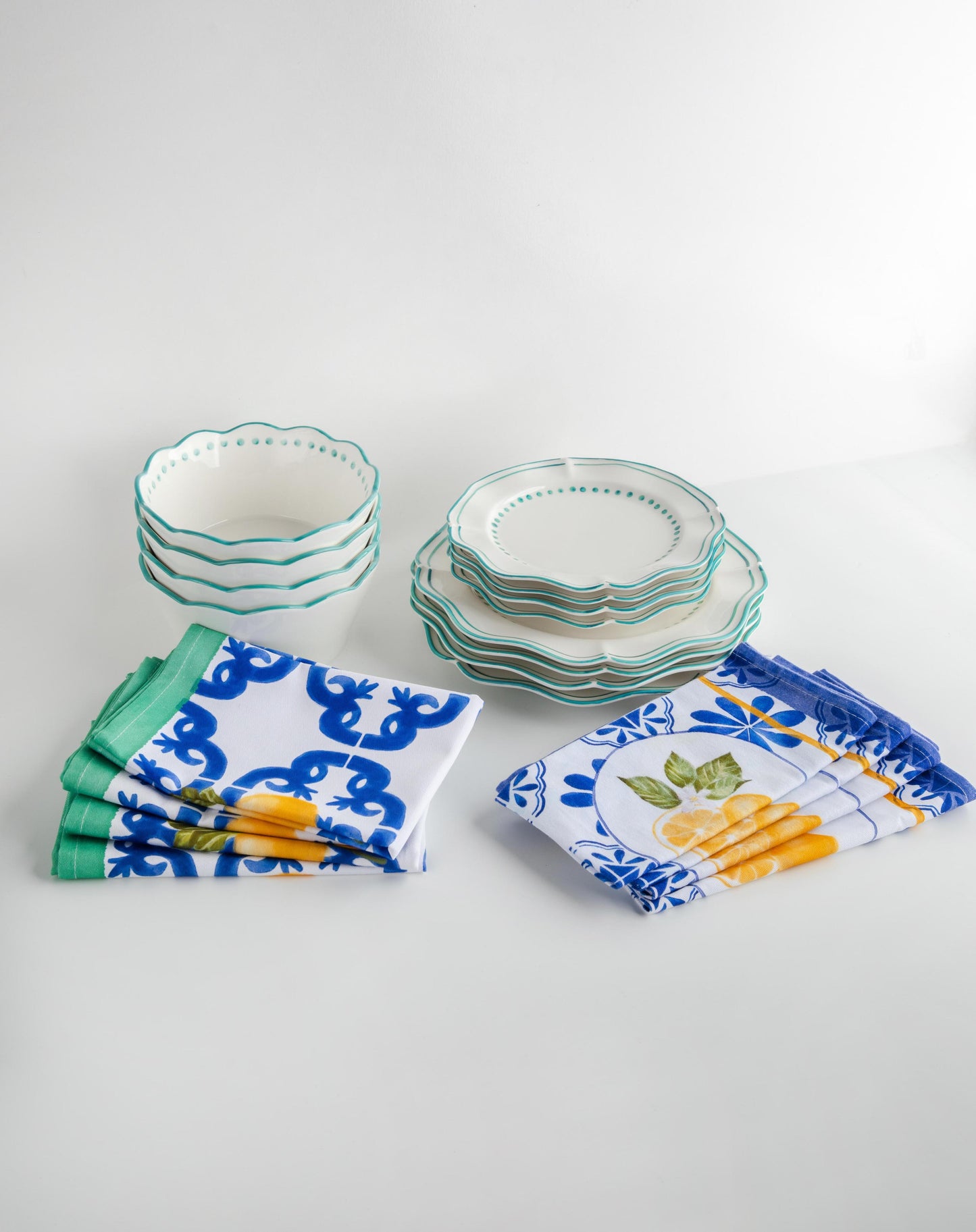 Capri Napery, Plates & Bowls