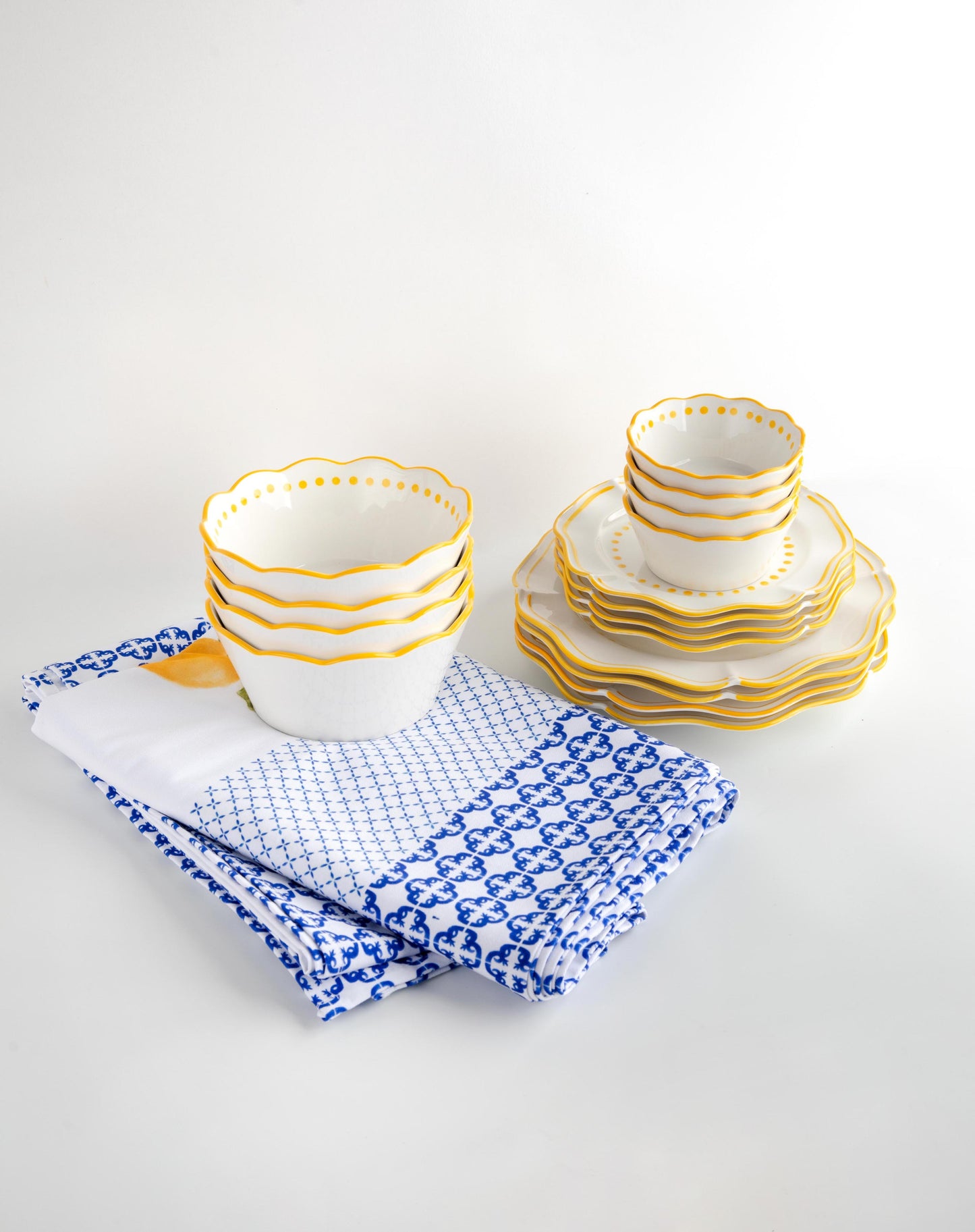 Capri Plates, Bowls & Tablecloth