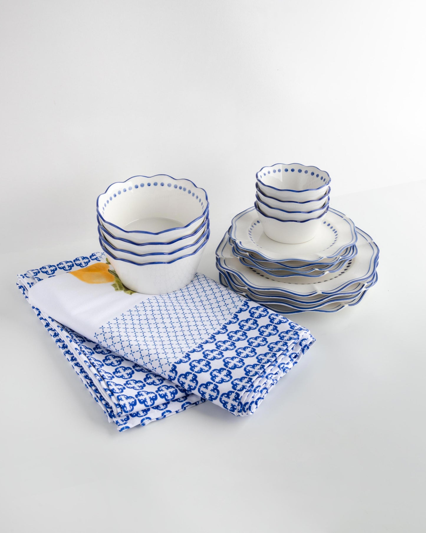 Capri Plates, Bowls & Tablecloth