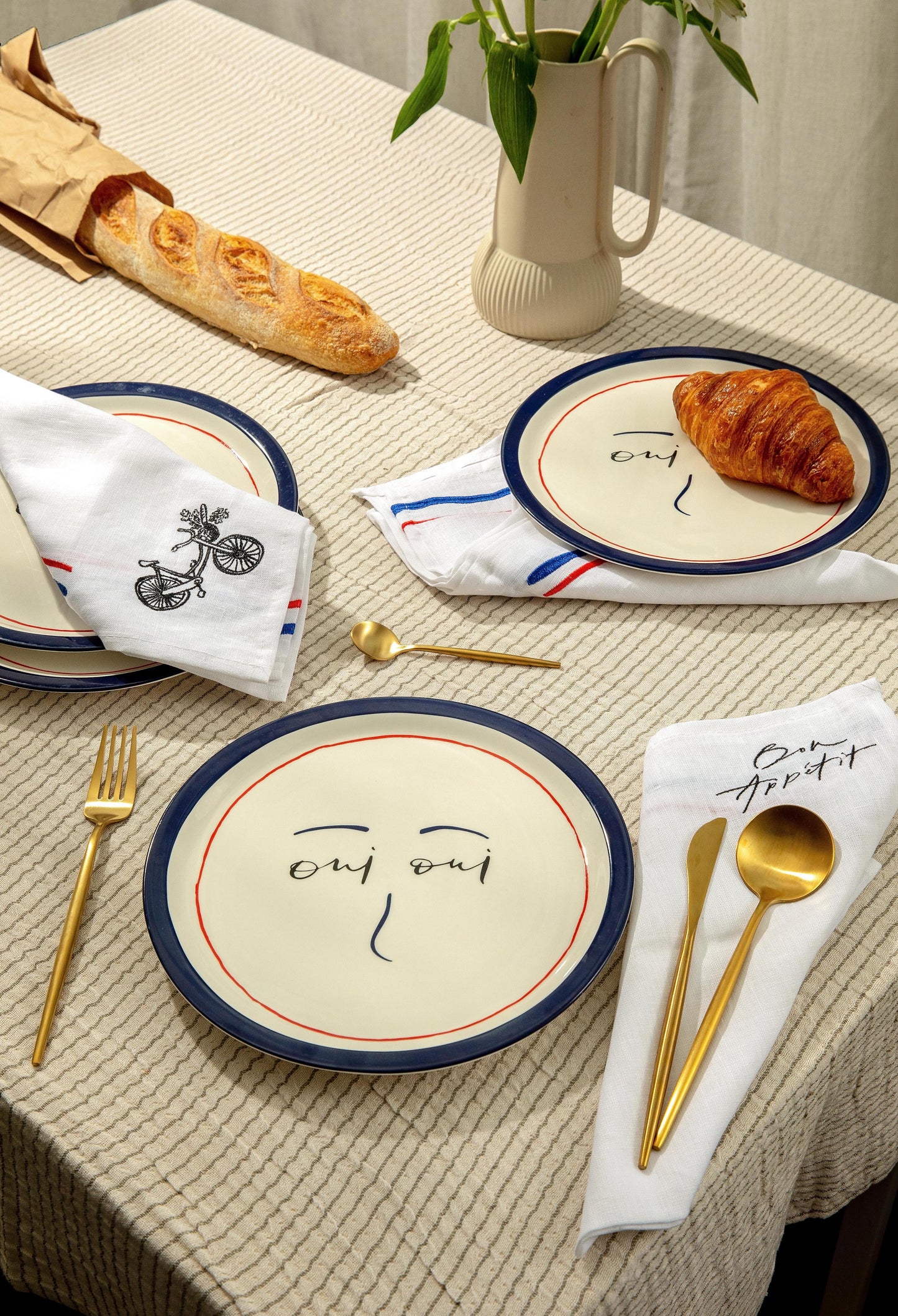 Paris Plates, Napkins & Cutlery